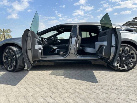 A Comprehensive Guide on How to Lease a Car 954288485
